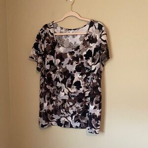Croft & Barrow Black and White Floral Short Sleeve T-shirt XXL